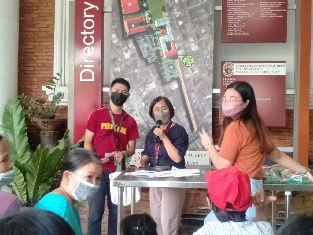 Pamaskong Handog Community Gift-Giving 4